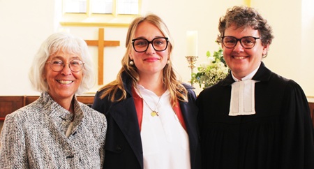 Abschied aus dem Kirchenvorstand: Silke Teubner, Anna-Katharina Seidel und Pfarrerin Viktoria Keil